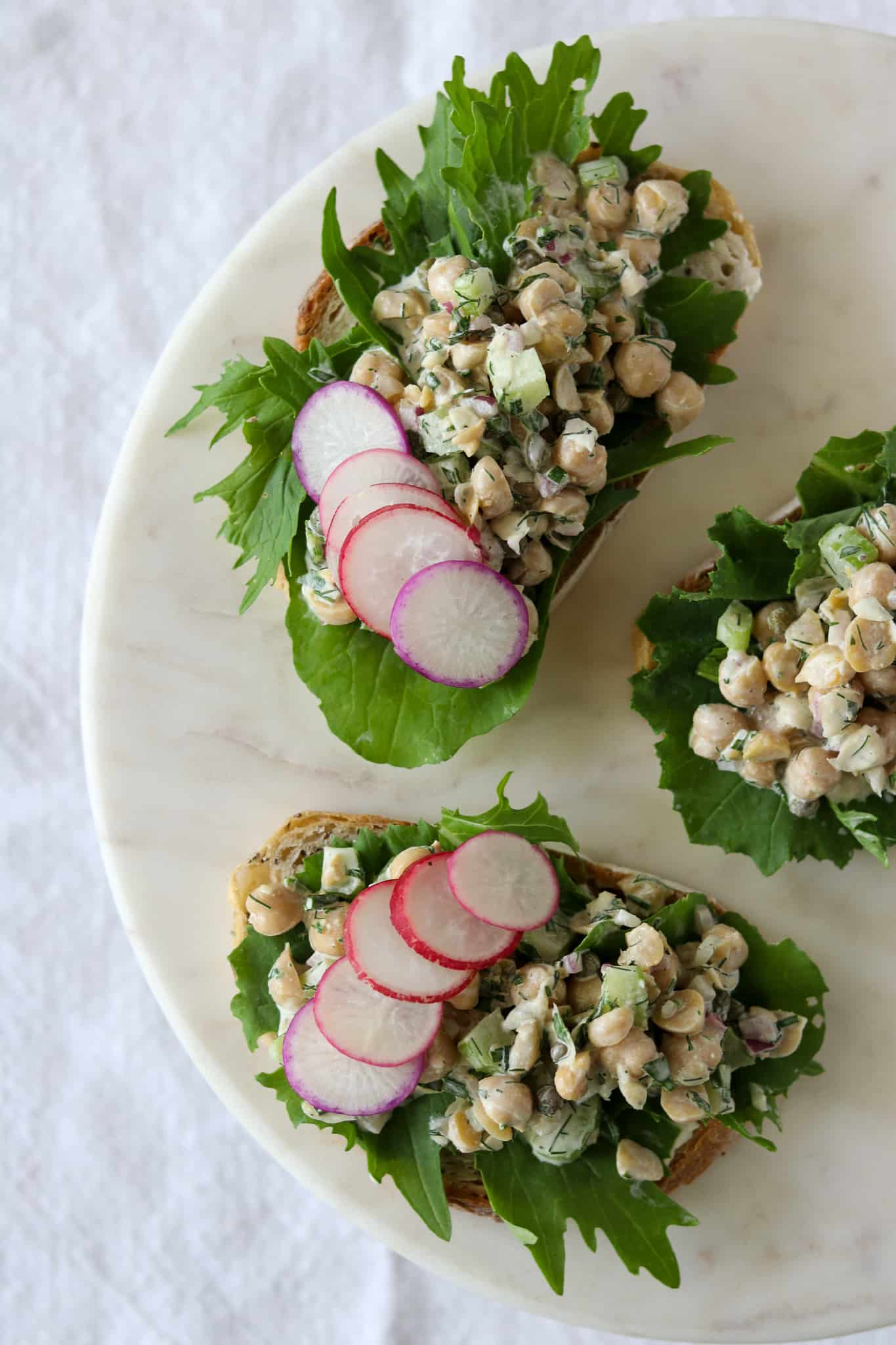 Chickpea Salad Smørrebrød