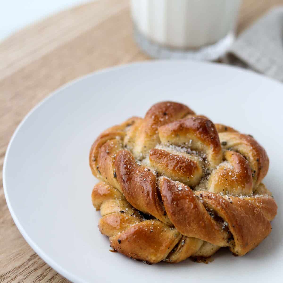Close up of cardamom bun.