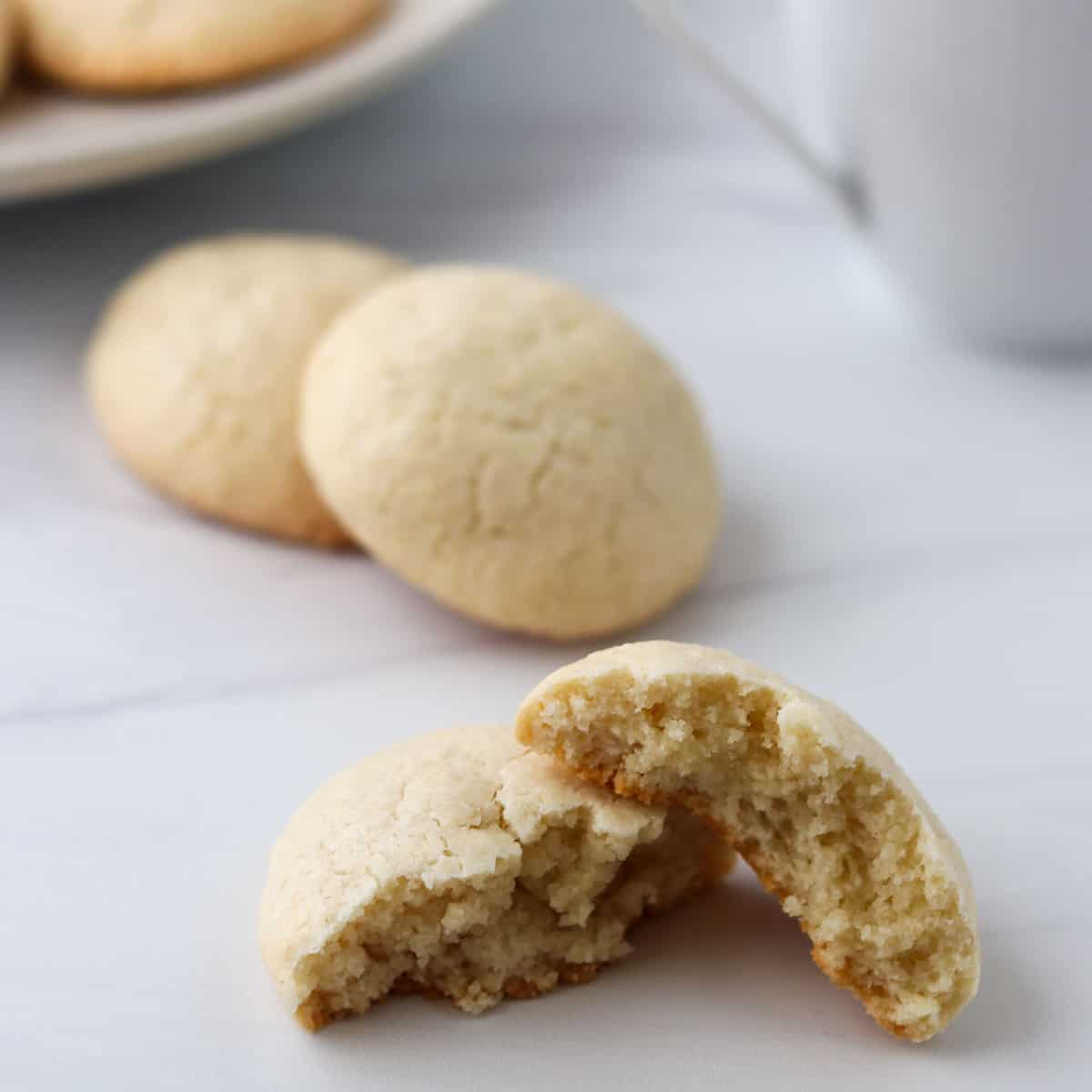 Easy Almond Macaroons