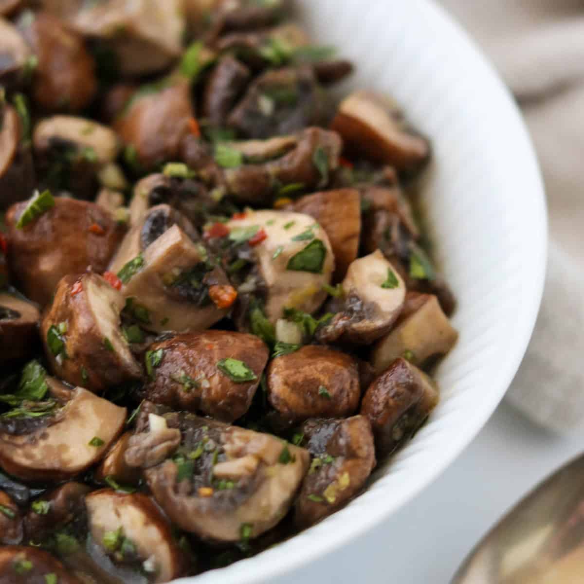 Easy Quick Pickled Mushrooms
