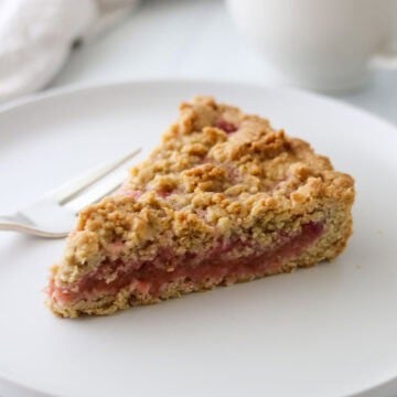 Featured image for Icelandic Happy Marriage Cake (Hjónabandssaela).