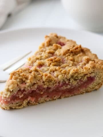 Featured image for Icelandic Happy Marriage Cake (Hjónabandssaela).