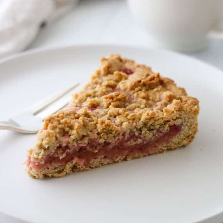 Featured image for Icelandic Happy Marriage Cake (Hjónabandssaela).
