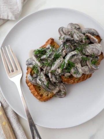 Scandinavian Mushroom Toast featured image.